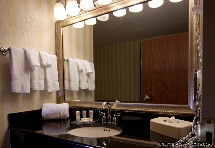 Towneplace Suites Detroit Воррен Номер фото