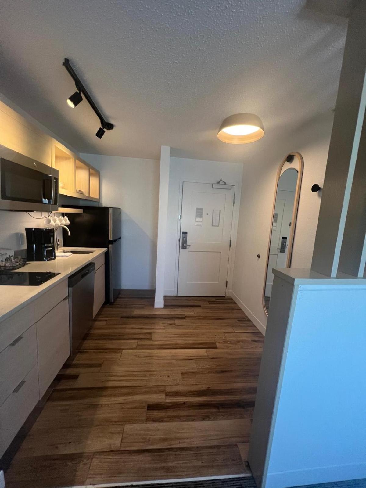 Towneplace Suites Detroit Воррен Екстер'єр фото