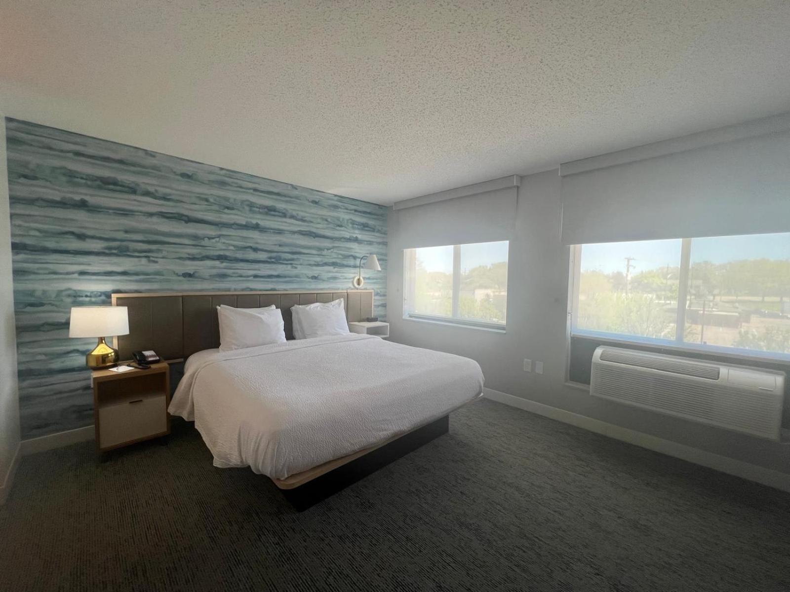 Towneplace Suites Detroit Воррен Екстер'єр фото