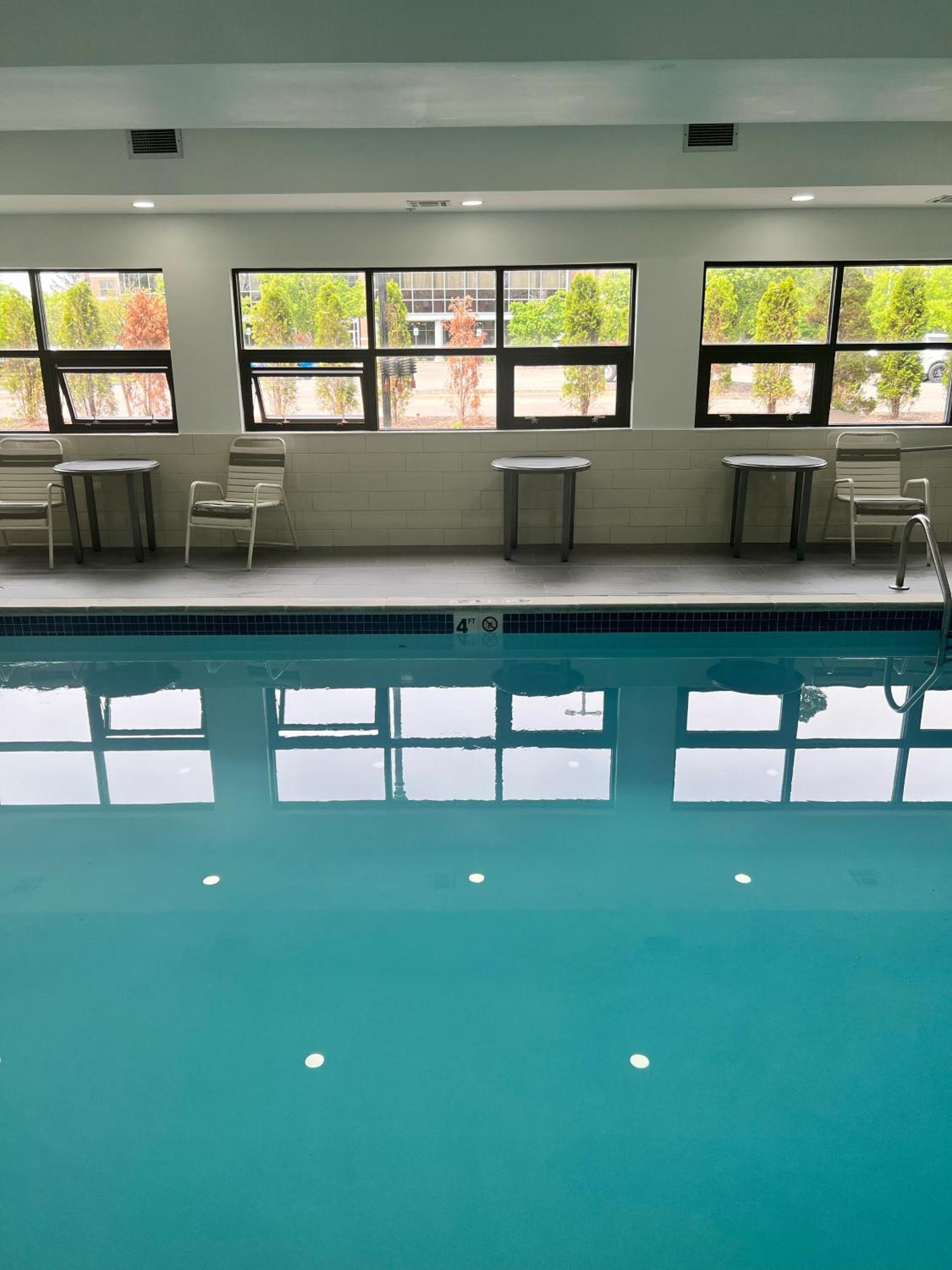 Towneplace Suites Detroit Воррен Екстер'єр фото