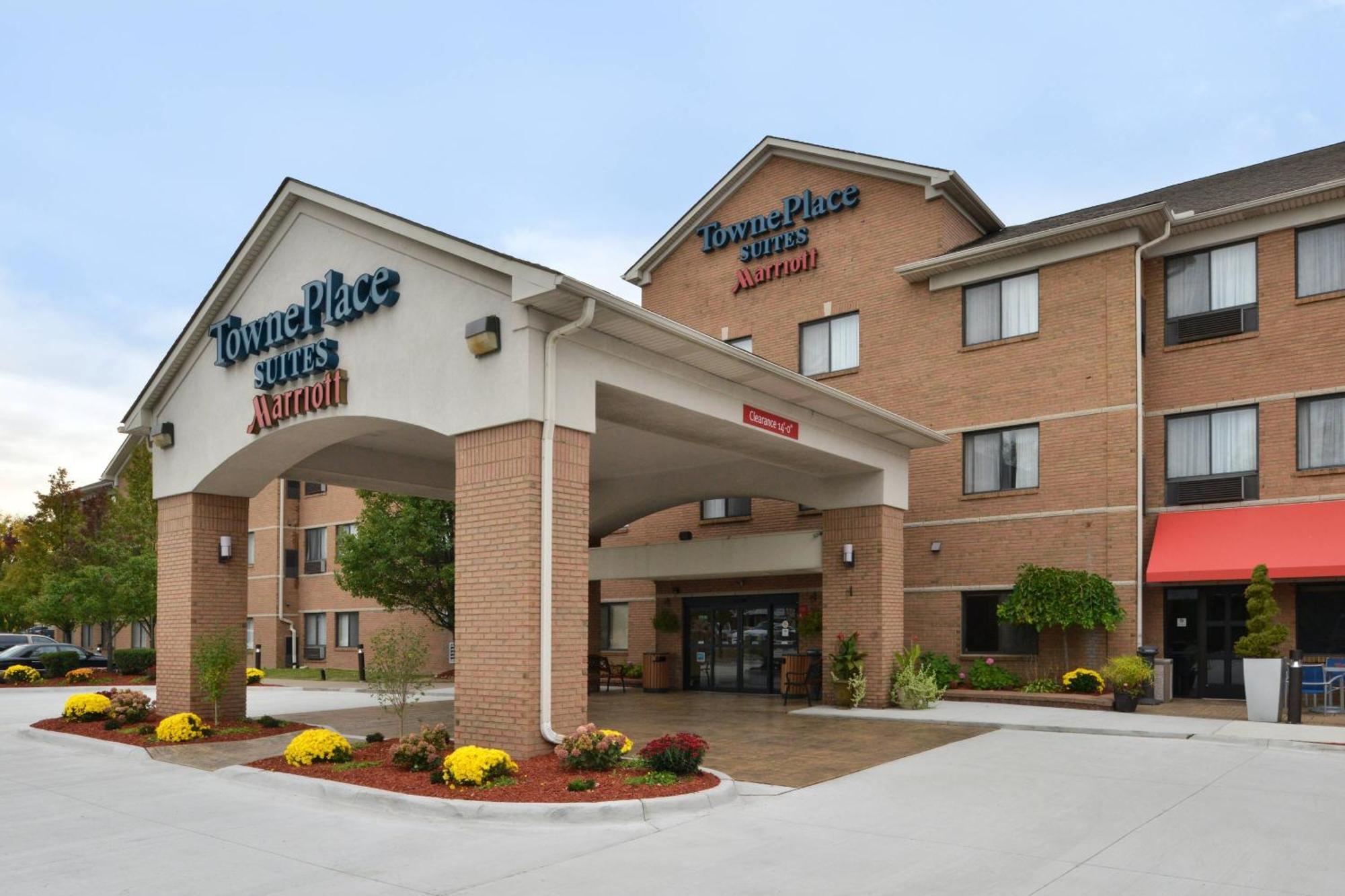 Towneplace Suites Detroit Воррен Екстер'єр фото
