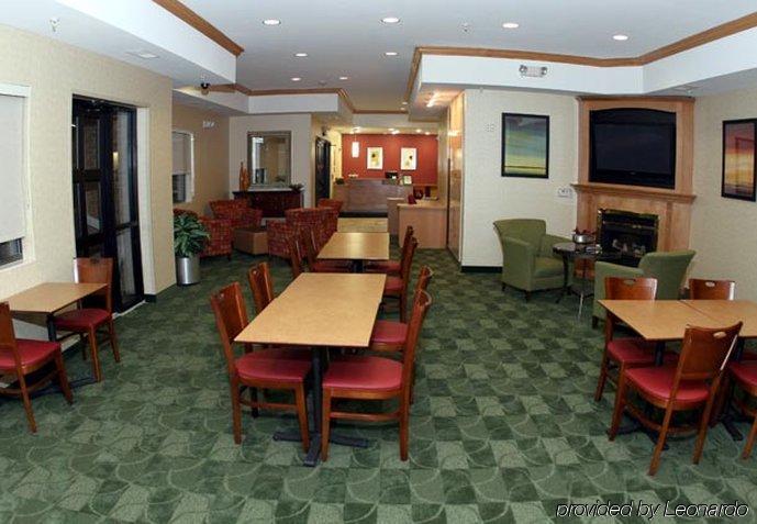 Towneplace Suites Detroit Воррен Екстер'єр фото